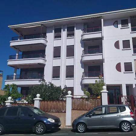Apartamento Grande, Iluminado, Terraza Con Vistas